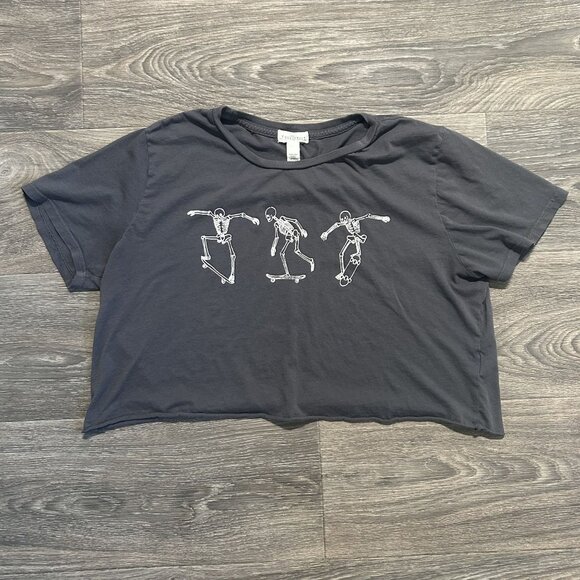 Full Tilt Cropped Tee Size XL Gray Skeletons Skating Skateboard Tshirt Halloween - Picture 1 of 7